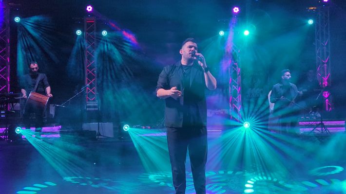 PXL_20251227_213918074